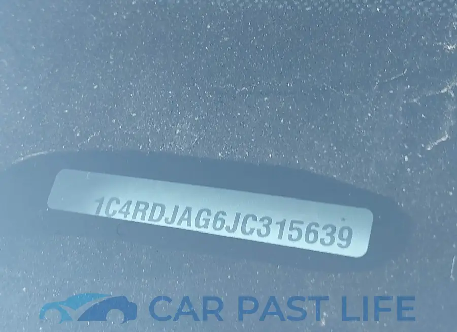 1C4RDJAG6JC315639# 9