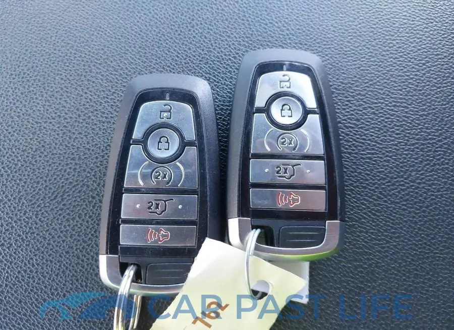 1FMJU1RT1NEA18069# 11
