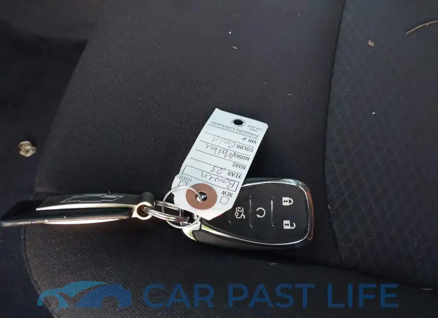 1G1ZD5ST8PF117728# 11