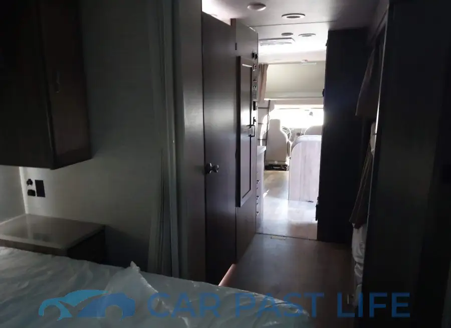 1FDXE4FN7RDD05832# 16