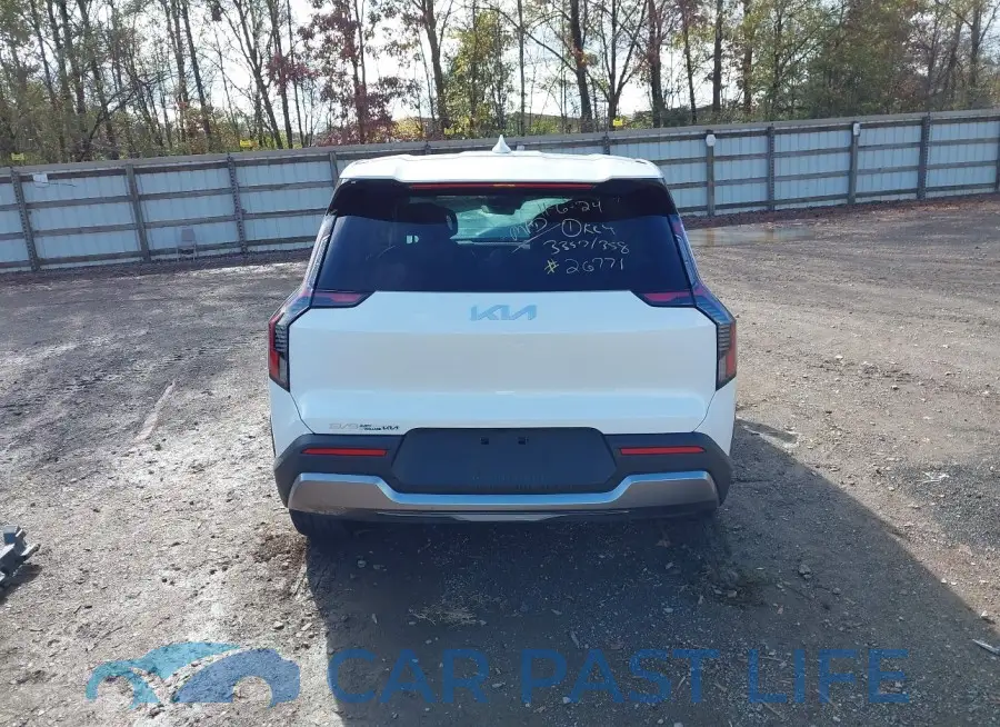 KNDAB5S15R6026038# 15