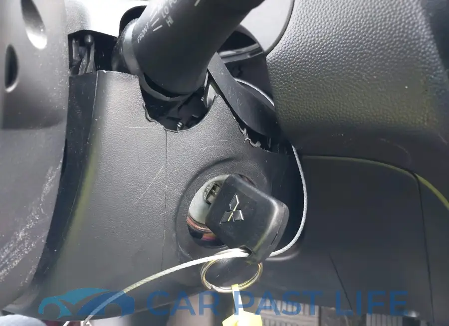 ML32AUHJ2RH000951# 11