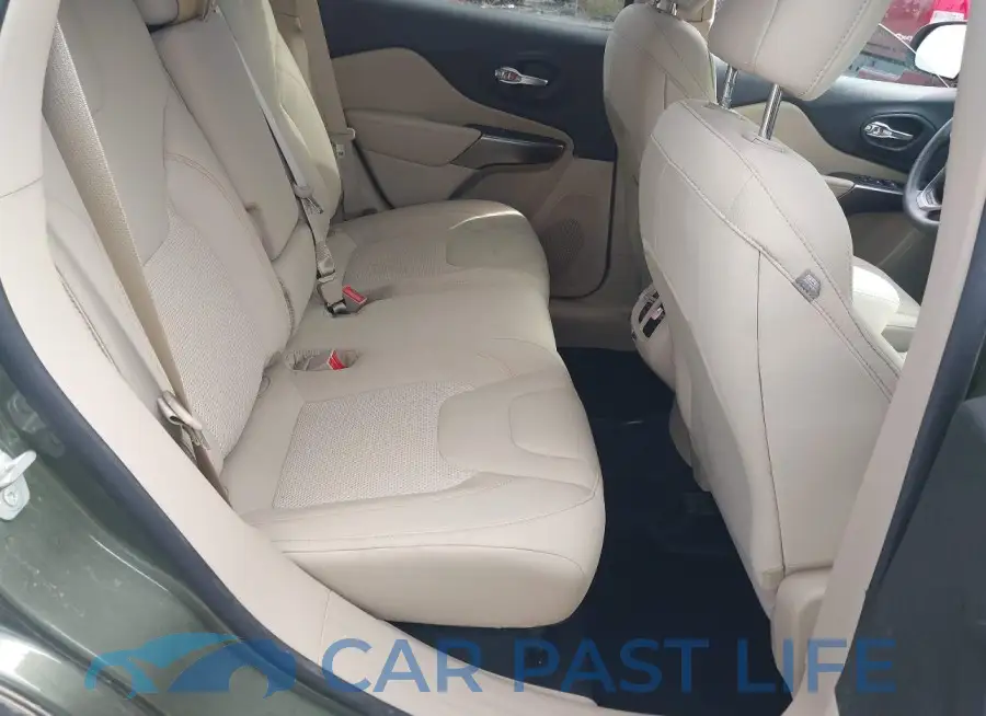 1C4PJLCB2LD639648# 8