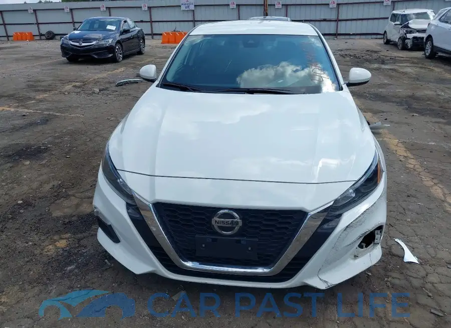 1N4BL4BVXNN328610# 12