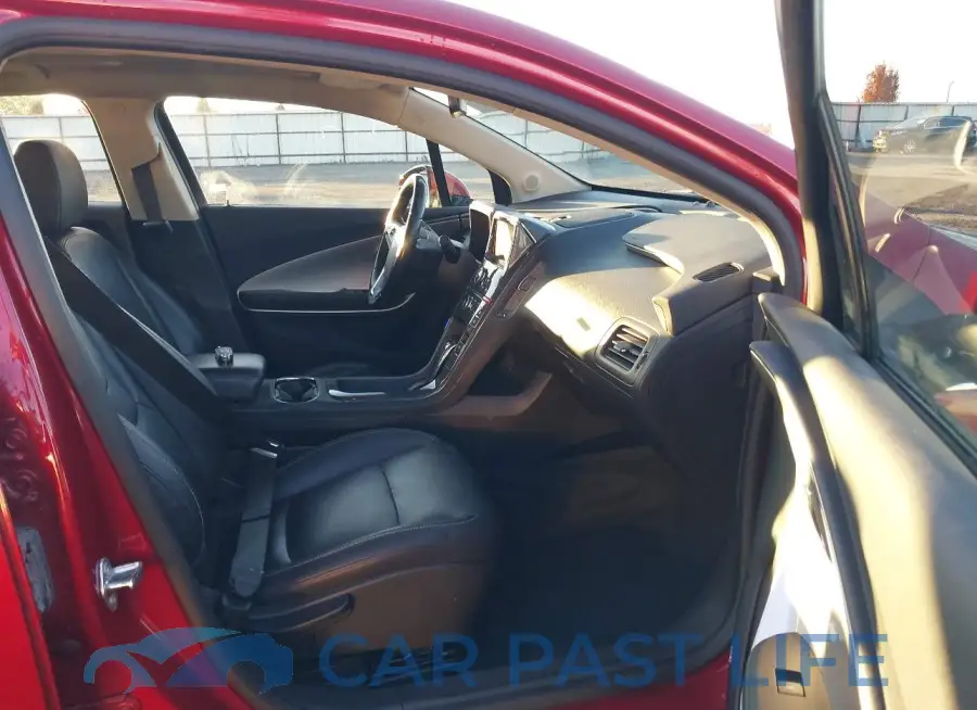 1G1RD6E40EU174492# 5