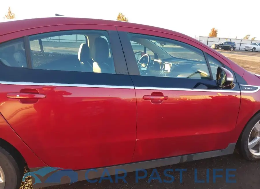 1G1RD6E40EU174492# 13