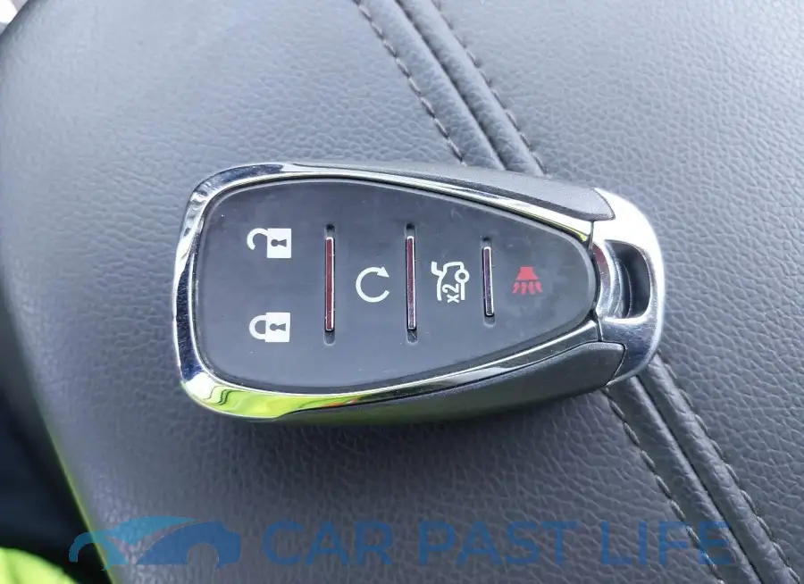 1G1ZD5ST9RF156945# 11