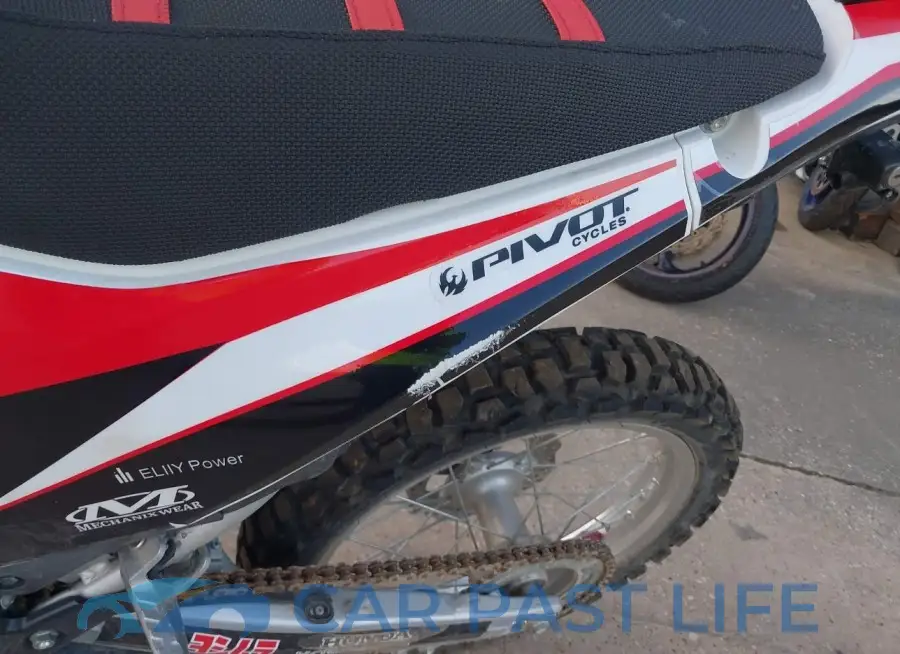 MLHMD3814F5200344# 14