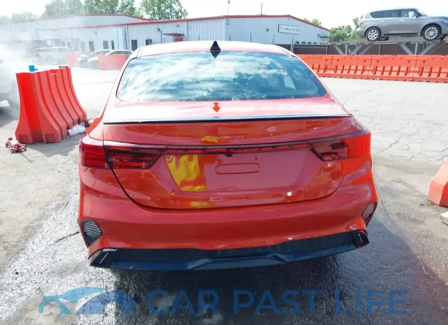 3KPF54AD9RE731518# 16