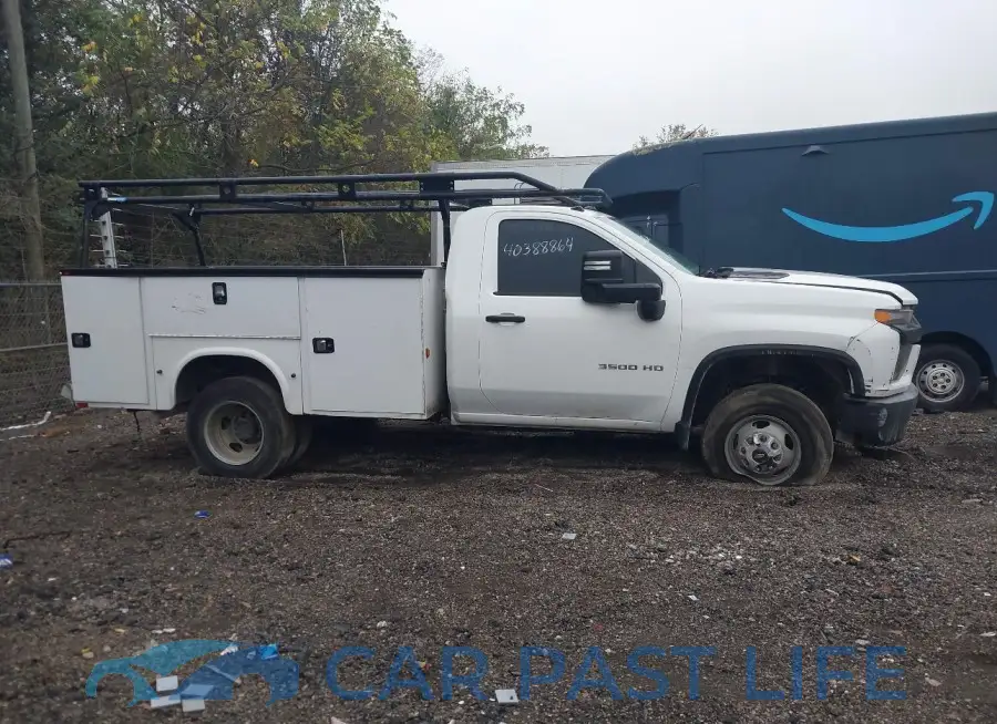1GB3YSE71LF269055# 12