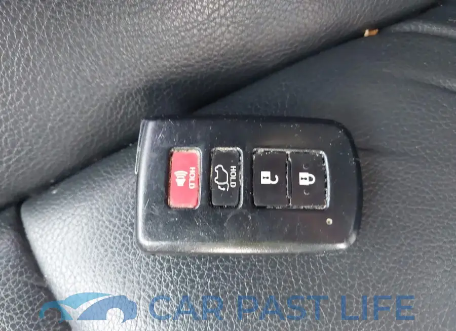 2T3JFREV5HW635637# 11