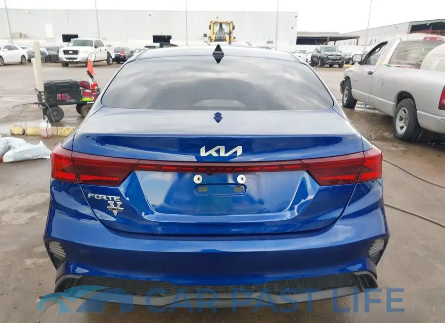 3KPF24AD6PE599873# 17