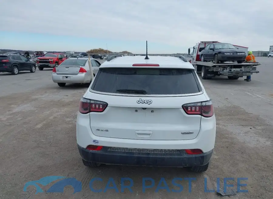3C4NJDBN6PT528092# 17