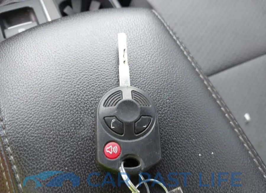 1FMCU0GD5HUA89008# 11