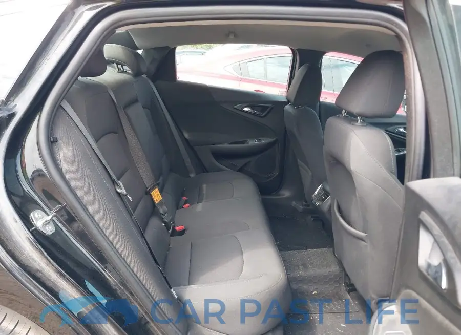 1G1ZD5ST3LF117064# 8