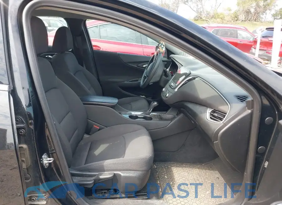 1G1ZD5ST3LF117064# 5