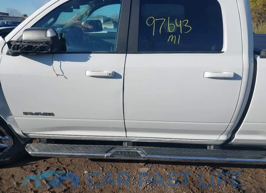 3C6UR5DLXMG552638# 14