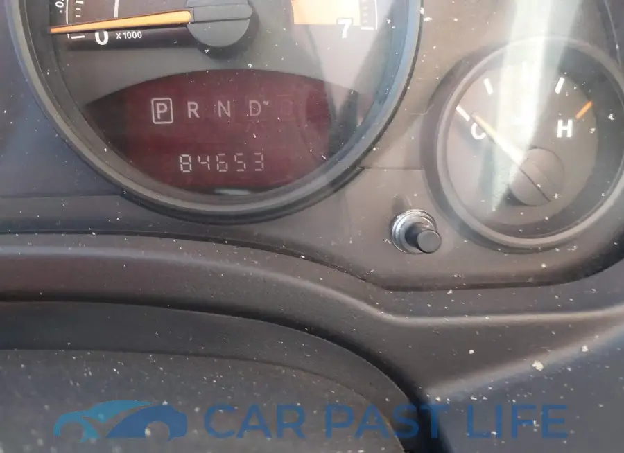1C4NJCBB5FD420101# 16