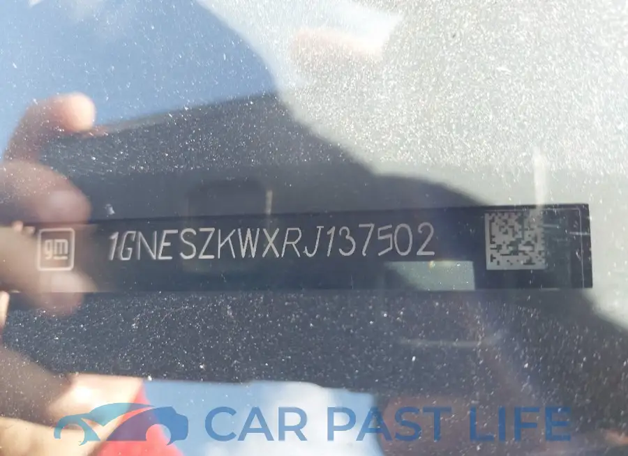 1GNESZKWXRJ137502# 9
