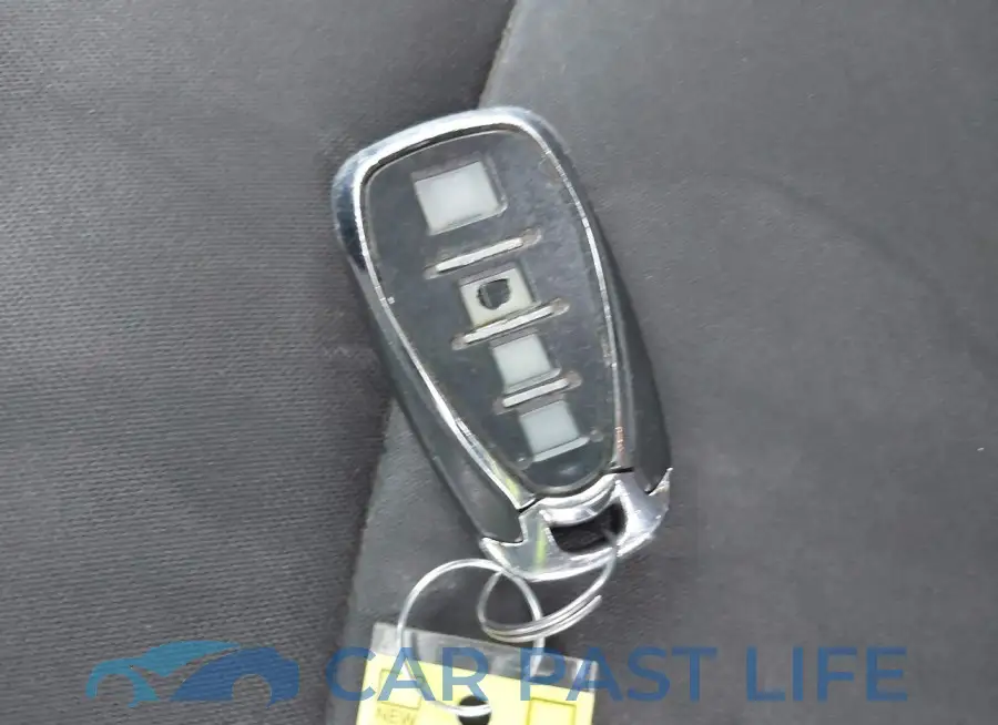 1G1ZD5ST5JF206809# 11