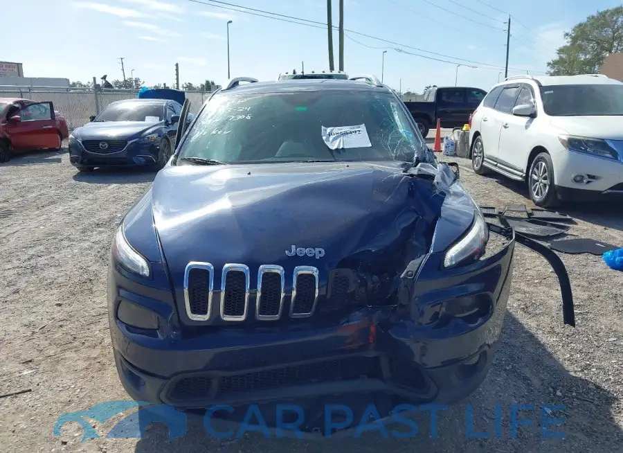 1C4PJLCB0JD577308# 12