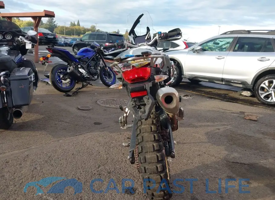 WB10B1906KZ790872# 6