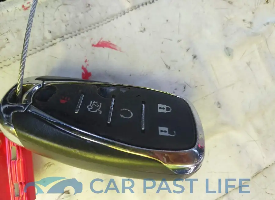 1G1ZD5ST5KF109823# 11