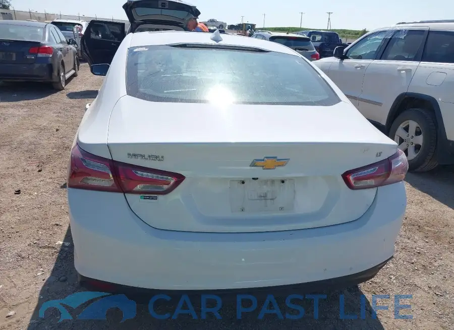 1G1ZD5ST5KF109823# 16