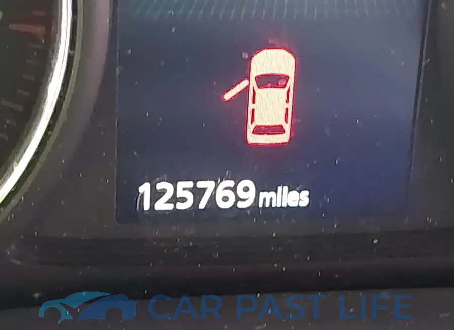 JA4AD3A35EZ018199# 7