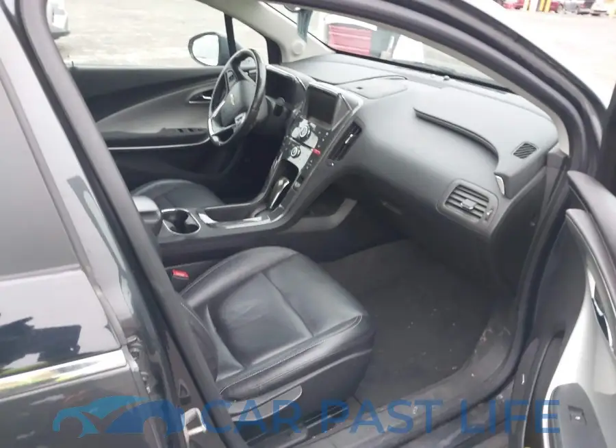 1G1RD6E49FU140567# 5