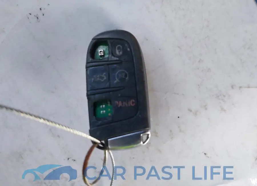 2C3CDXBG7FH751996# 11