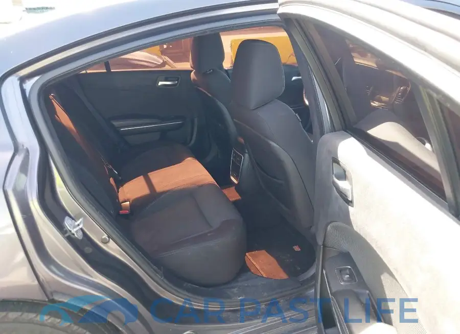 2C3CDXBG7FH751996# 8