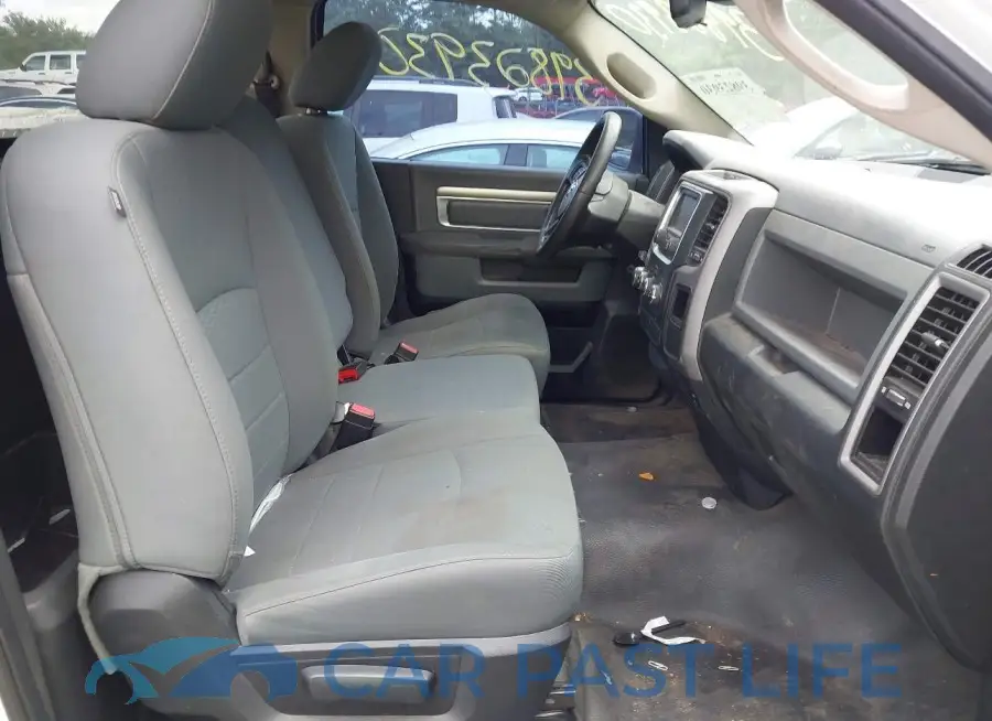3C6JR6DM2FG671577# 5
