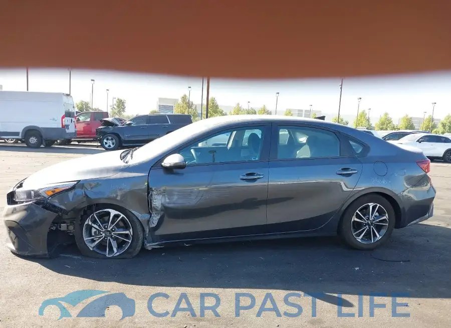 3KPF24AD0RE721548# 6