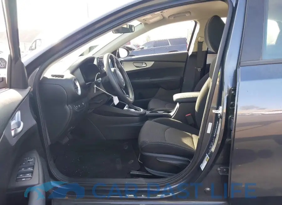 3KPF24AD0RE721548# 5