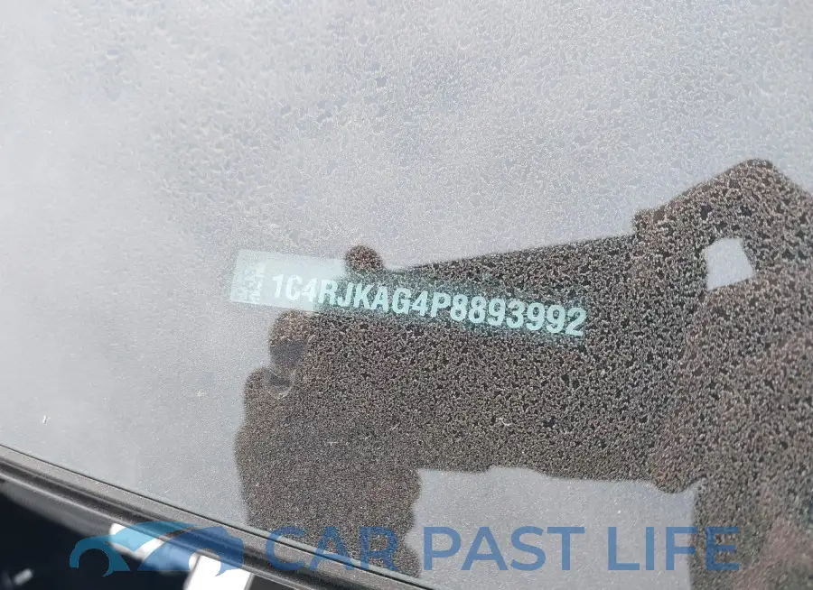 1C4RJKAG4P8893992# 9