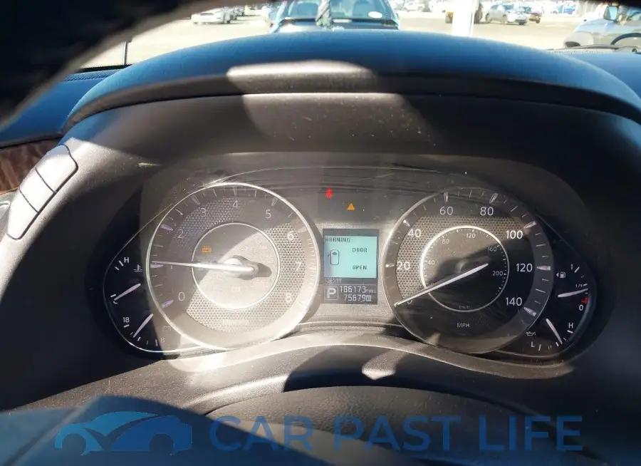 JN8AY2NC0H9506113# 7