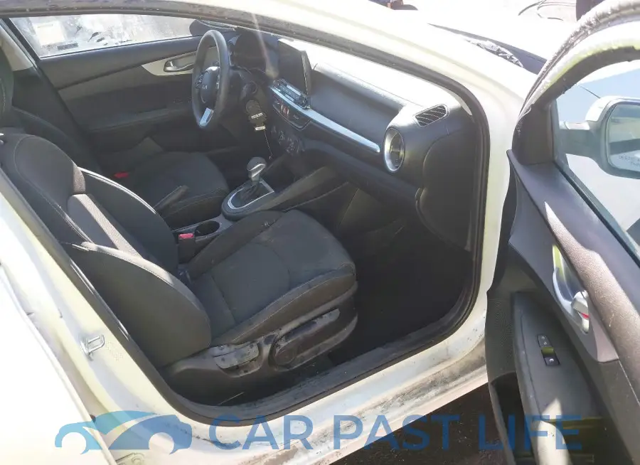 3KPF24AD8PE654808# 5