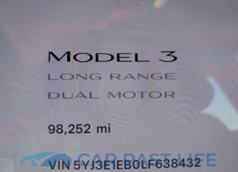 5YJ3E1EB0LF638432# 7