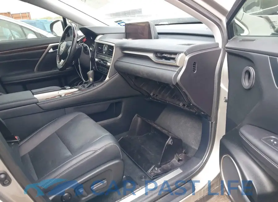 2T2ZZMCA1HC083590# 5
