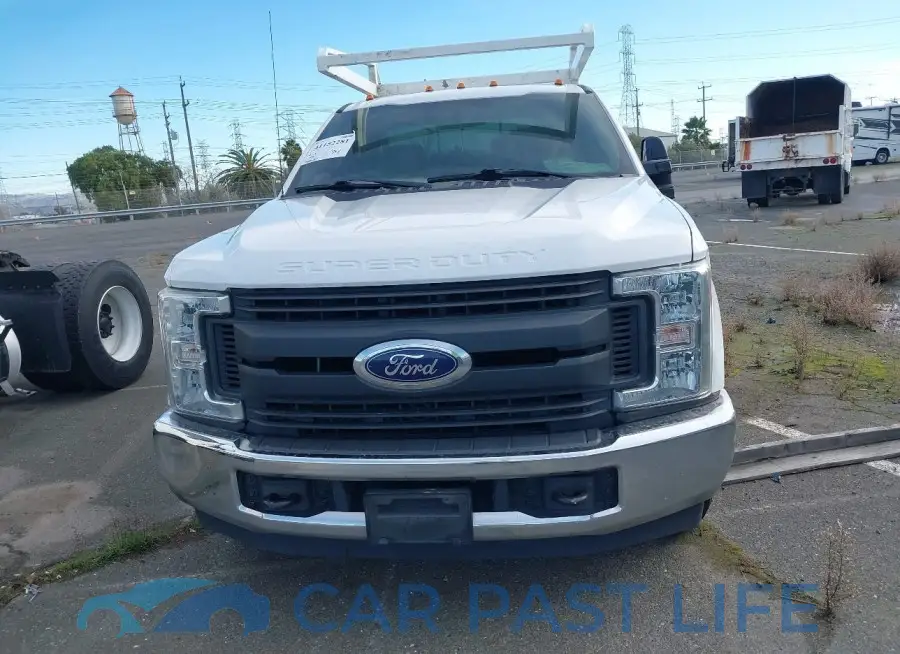 1FDBF3E67HEB53751# 13