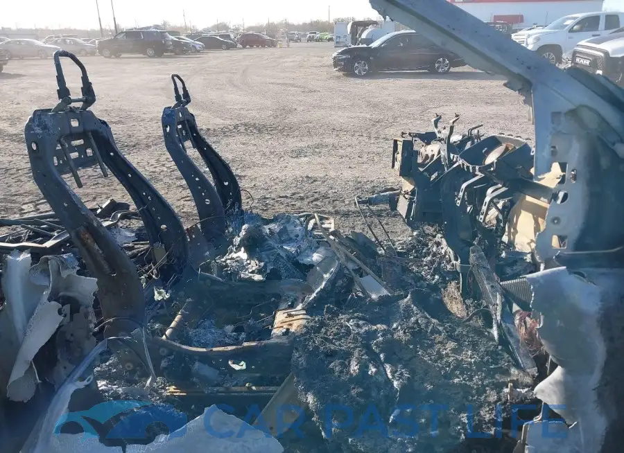 1FTEW1EG5GKF81090# 5