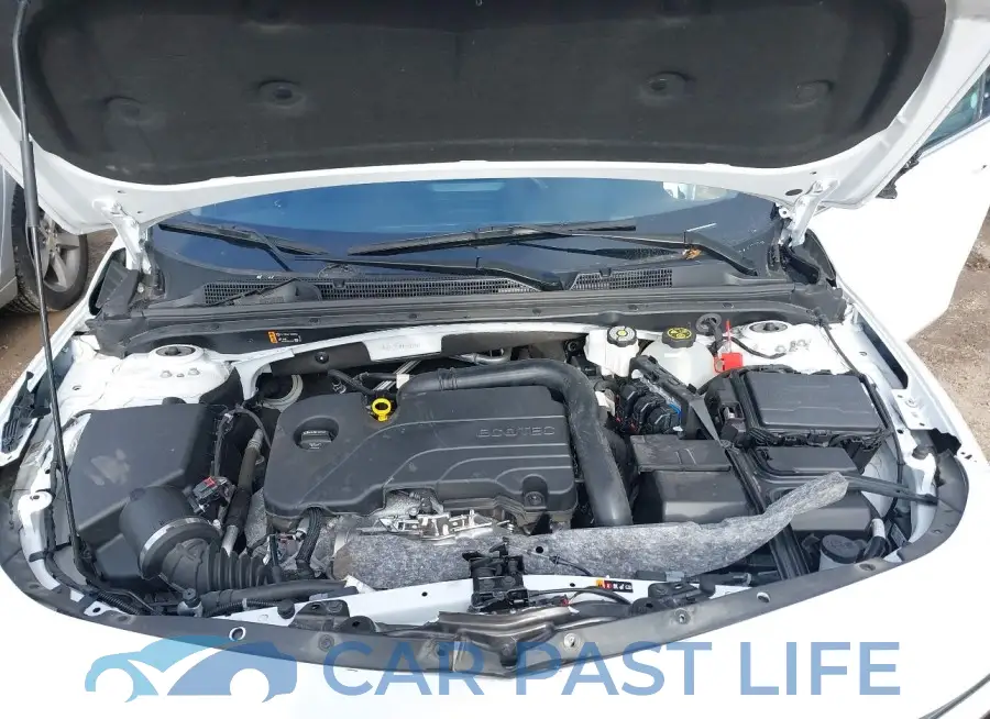 1G1ZD5ST3PF232558# 10