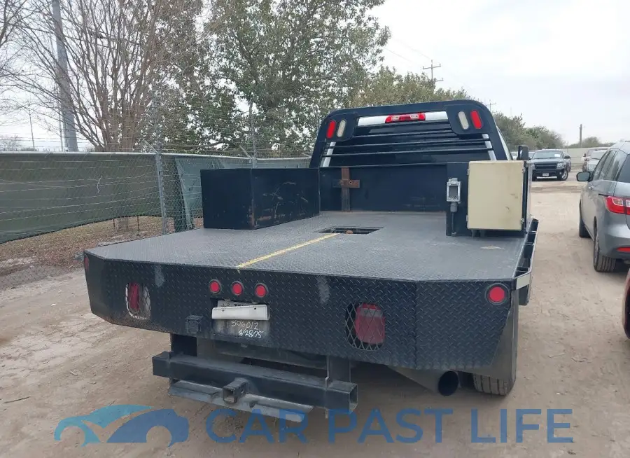 1GB4CYC81GF112648# 15