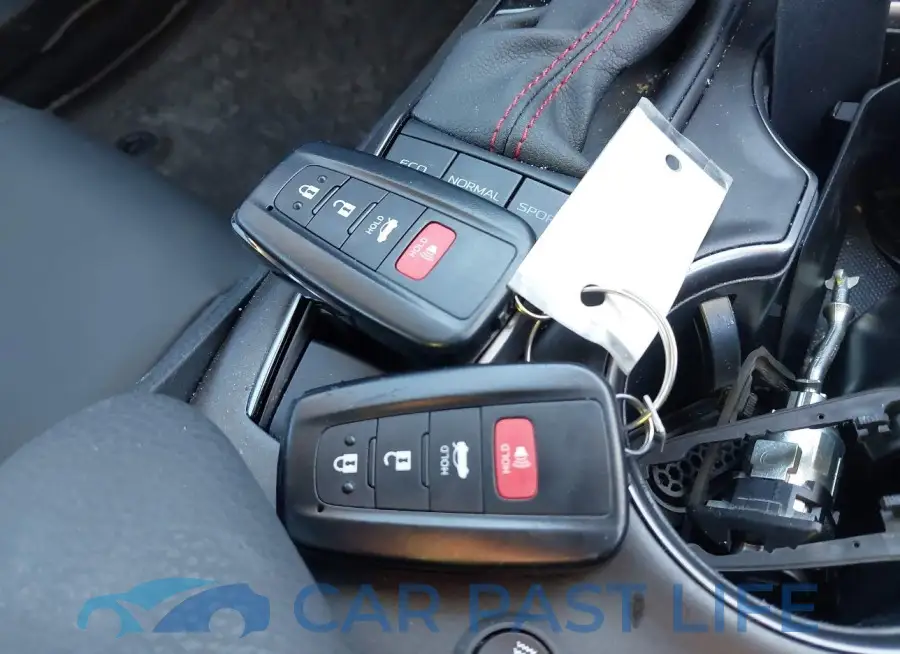 4T1KZ1AK6RU100514# 11