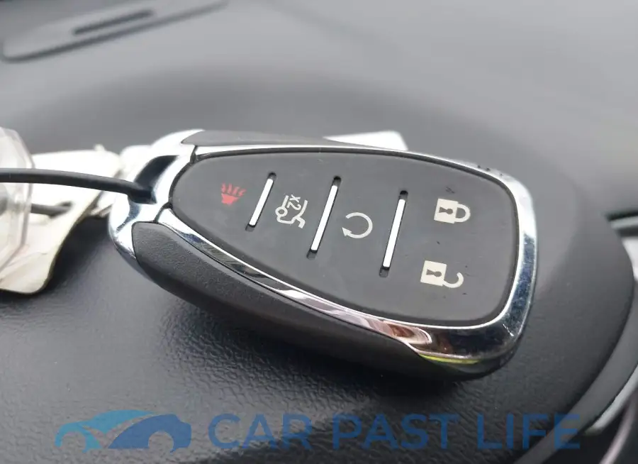 1G1ZD5ST0PF215913# 11