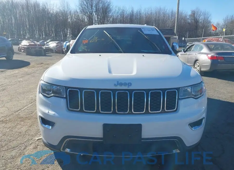 1C4RJFBG9JC108795# 12