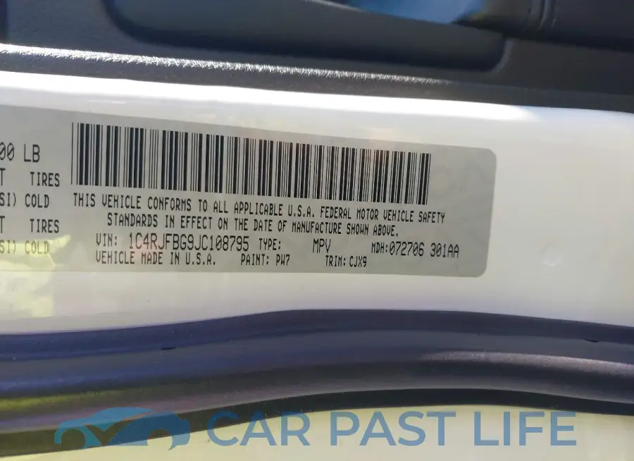1C4RJFBG9JC108795# 9