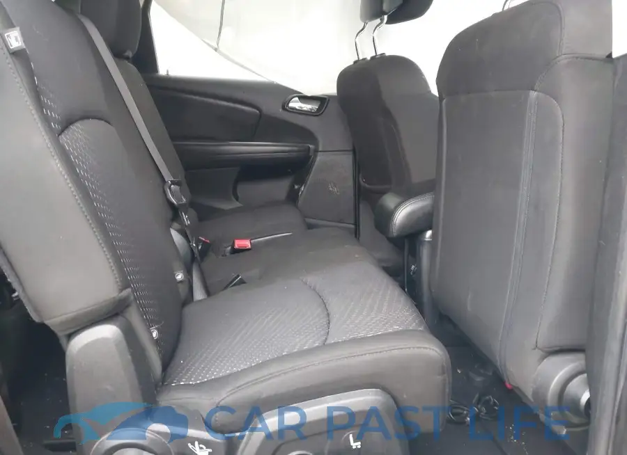 3C4PDCAB8KT744407# 8