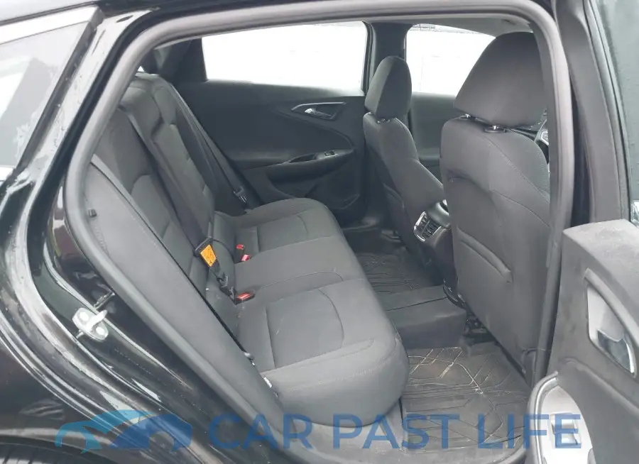 1G1ZD5ST4JF107768# 8